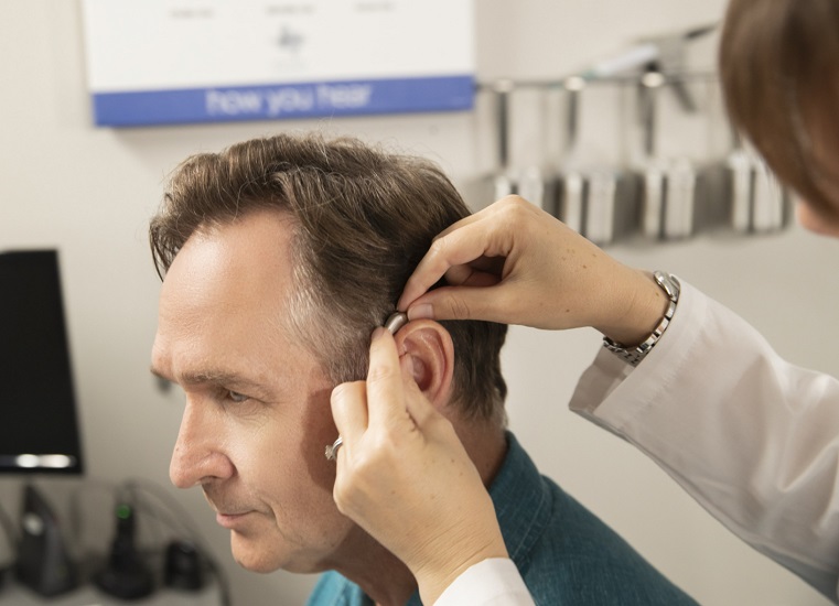 Как долго служат слуховые аппараты?